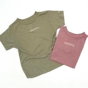 Grateful (Small Caps) – Child Shirt