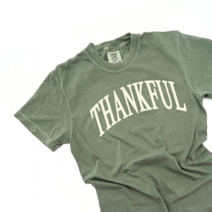 Thankful (Arched) – Unisex Comfort Colors® Tee