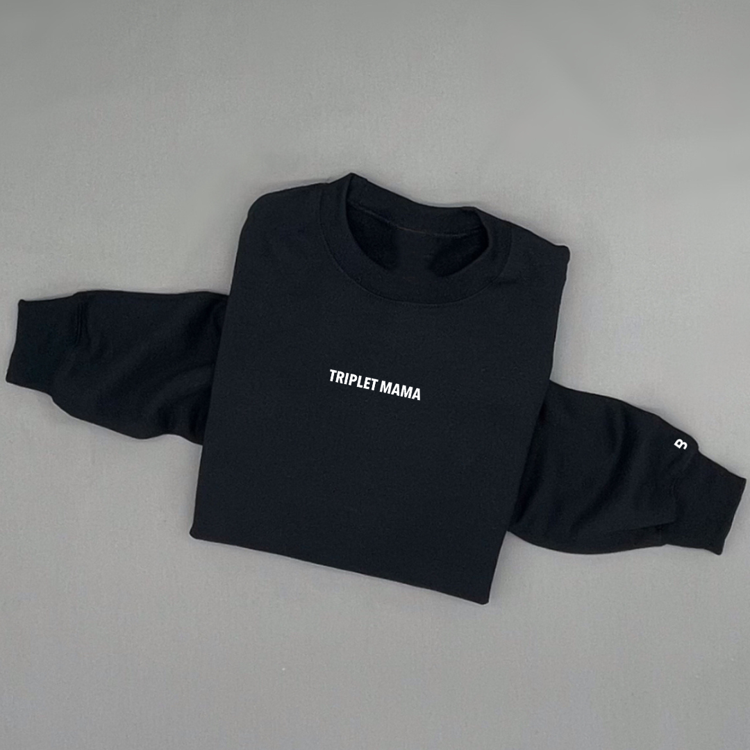 Triplet Mama (Small Caps) - Unisex Fleece Pullover