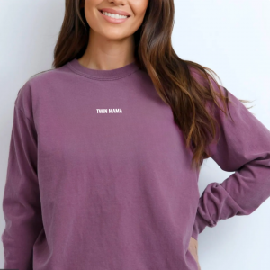 Twin Mama (Small Caps) – Long Sleeve Comfort Colors® Tee