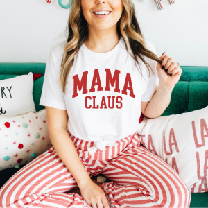 Santa’s Favorite Mama – Everyday Tee